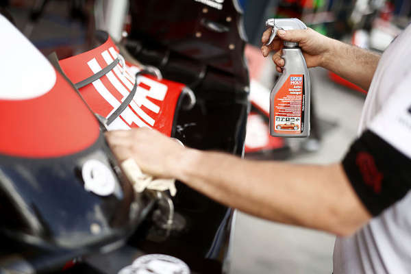 Check-up Media LIQUI MOLY Haas F1 5